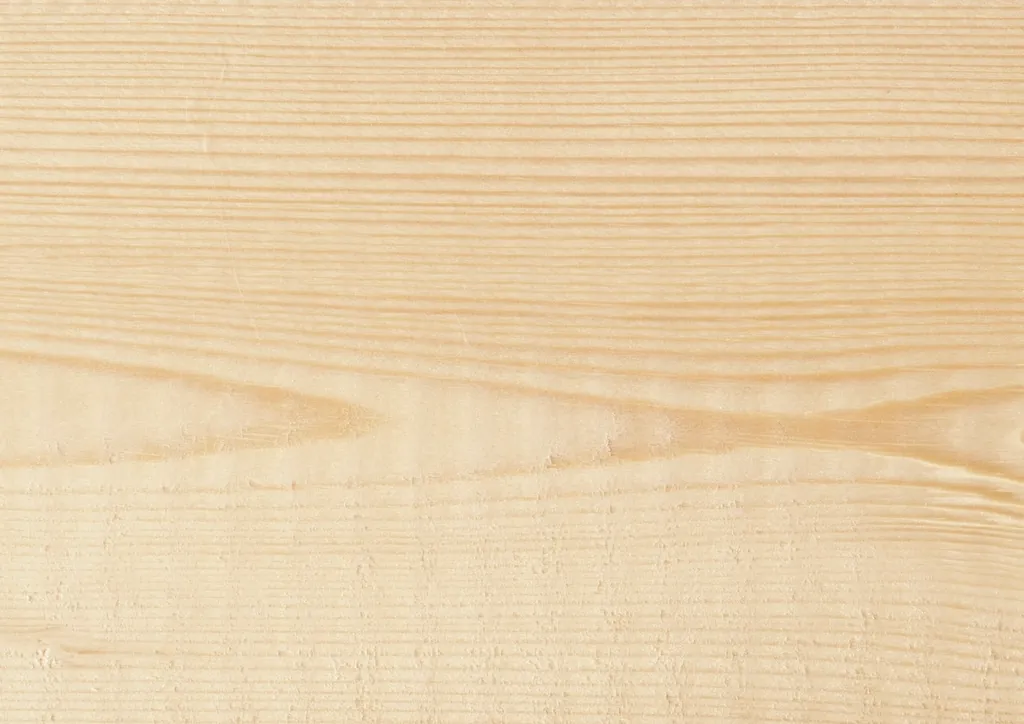 Close grain of pale kiln-dried oak